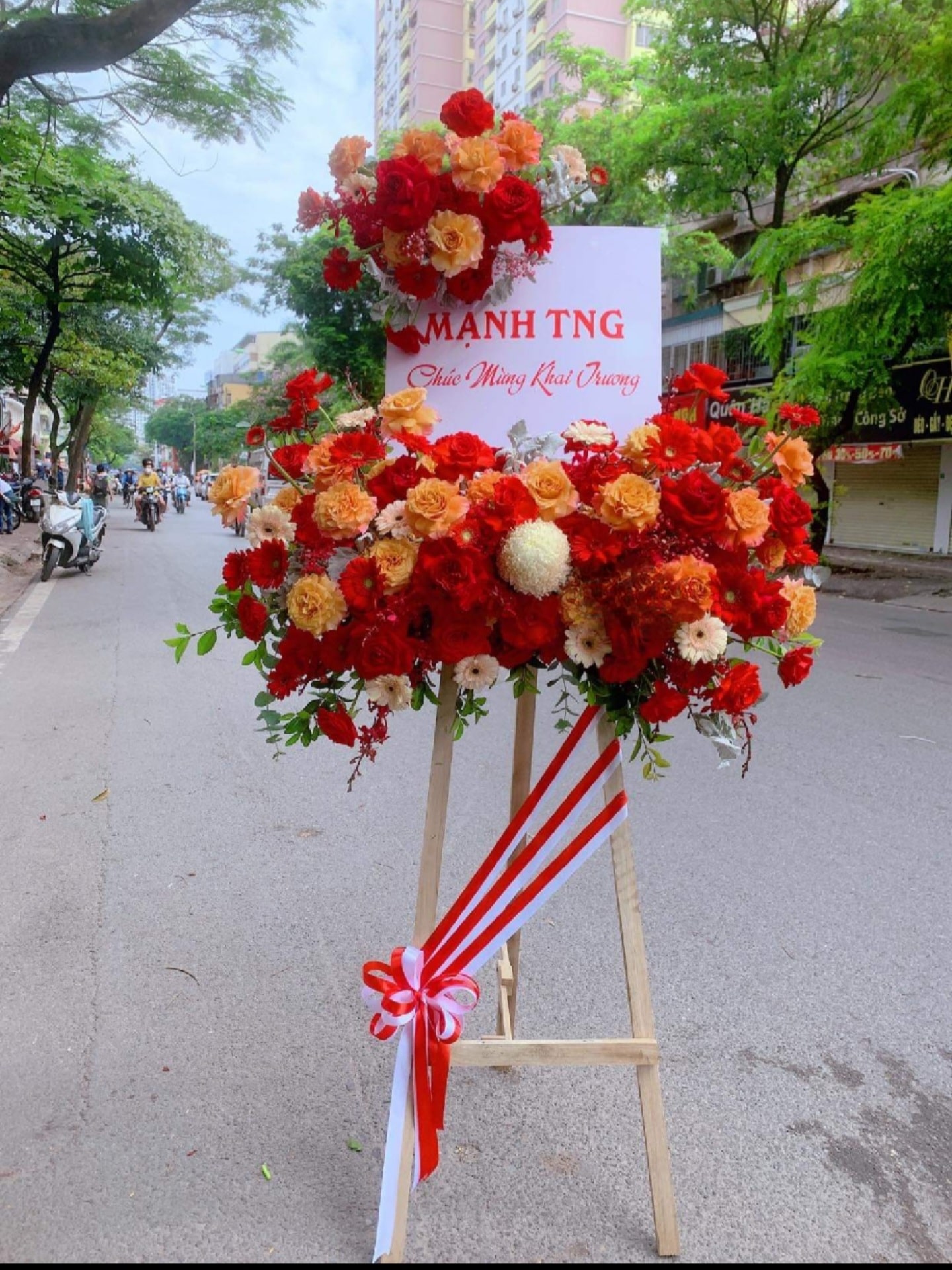 Kệ Tranh Khai Trương Hồng Phát
