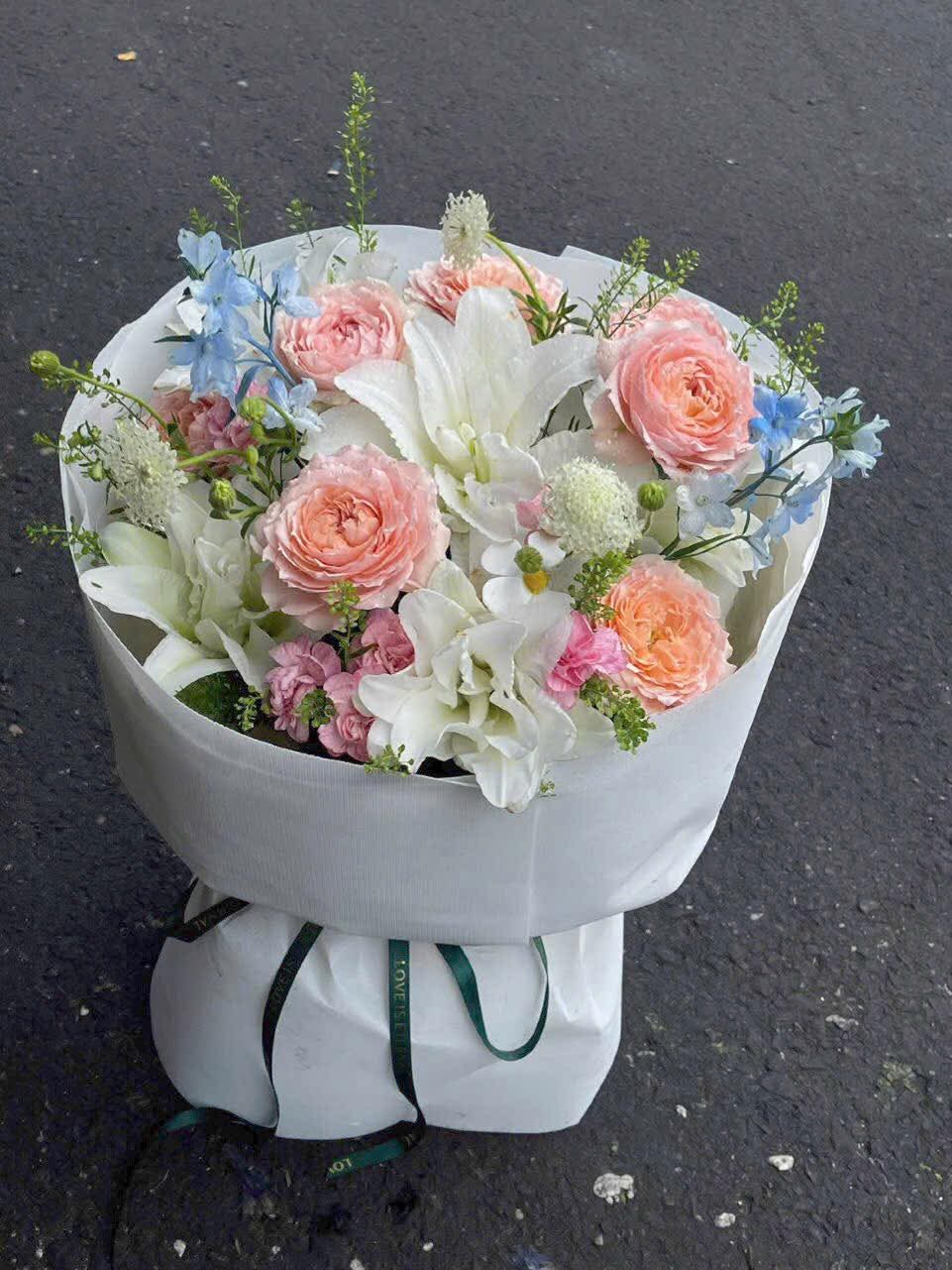 Bó Hoa Tươi Thanh Lịch Dịu Dàng
