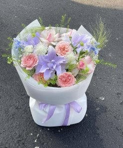 Bó Hoa Tươi Thắm Rạng Rỡ
