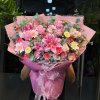 Bó hoa tươi tone hồng lãng mạn kết hợp lily, hồng, gerbera được gói tinh tế, phù hợp tặng sinh nhật, kỷ niệm từ STflowers Quận 7.
