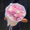 Bó hoa tươi tone hồng pastel sang trọng được thiết kế bởi shop hoa STflowers Quận 7