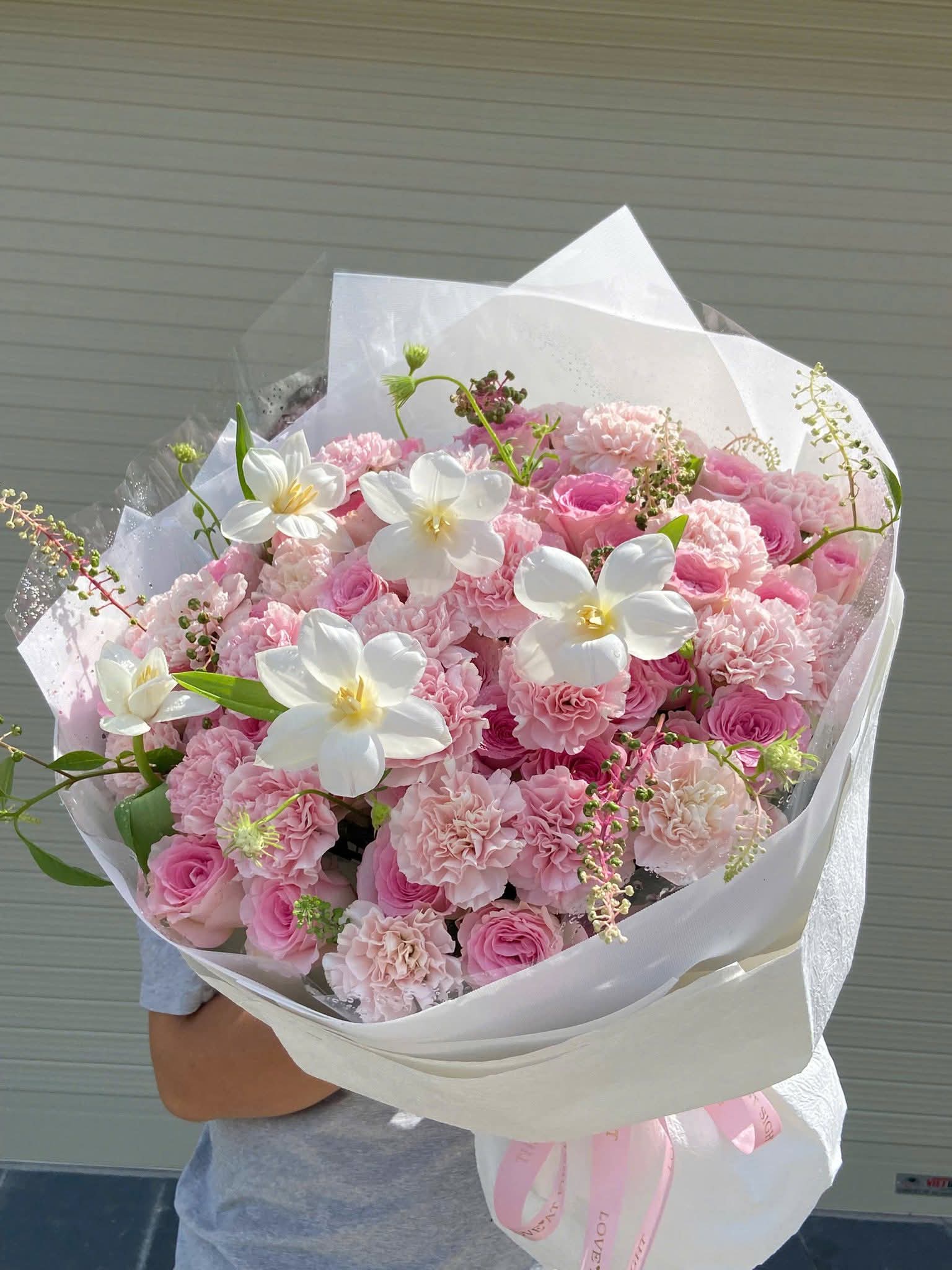 Bó Hoa Tươi Tone Hồng Pastel Thanh Lịch