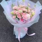 Bó hoa tươi tone hồng pastel thanh lịch được thiết kế bởi STflowers tại Quận 7