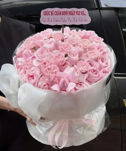 Bó hoa tươi tone hồng pastel sang trọng chúc mừng sinh nhật tại STflowers Quận 7