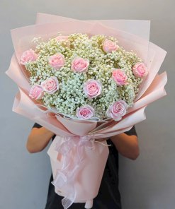 Bó hoa tươi tone hồng pastel lãng mạn, nhẹ nhàng được STflowers thiết kế tại Quận 7